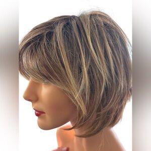 Toni Brattin Trendsetter Whispy Razor Cut Layered Wig in Red Blonde #305 Plus